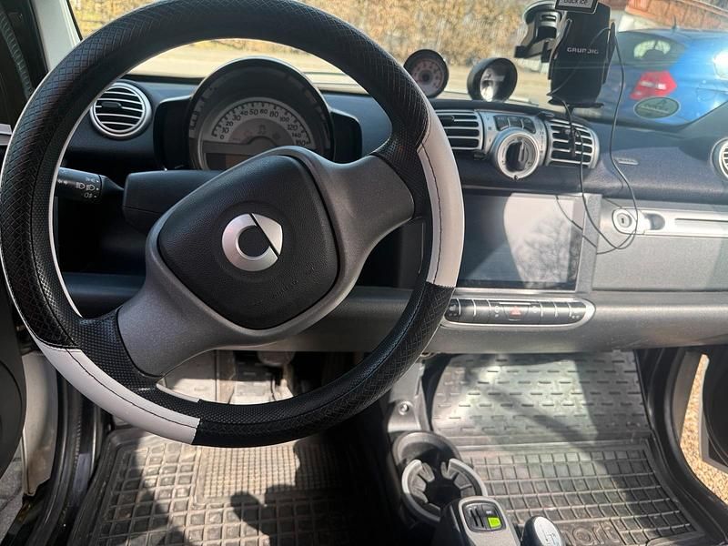 Gebraucht Smart ForTwo Coupé 71 PS (52 kW) 2012 Weiß Coupé