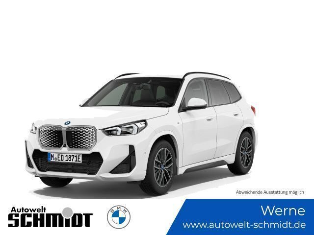 Alpinweiß Neu 2025 BMW iX1 M Sport SUV | 47.710 € (Fairer Preis) - Bild 1/4
