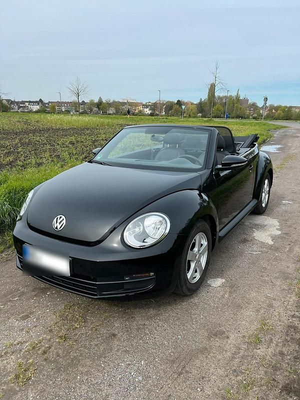 Gebraucht VW Beetle 105 PS (77 kW) 2015 Schwarz Kleinwagen