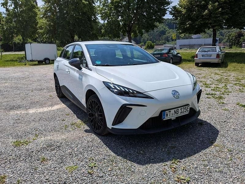 Weiß Gebraucht 2022 MG MG4 EV Kleinwagen | 15.200 € (Guter Preis) - Bild 1/4