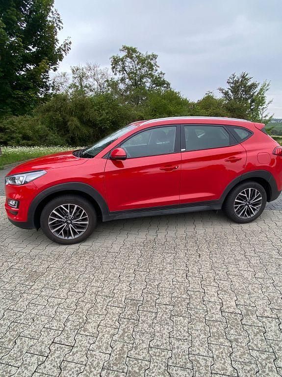 Rot Gebraucht 2020 Hyundai Tucson Advantage SUV | 16.700 € (Superpreis) - Bild 1/4