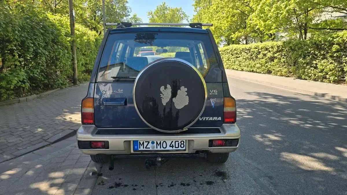 Używany Suzuki Vitara 136 KM (100 kW) 1995 Niebieski SUV