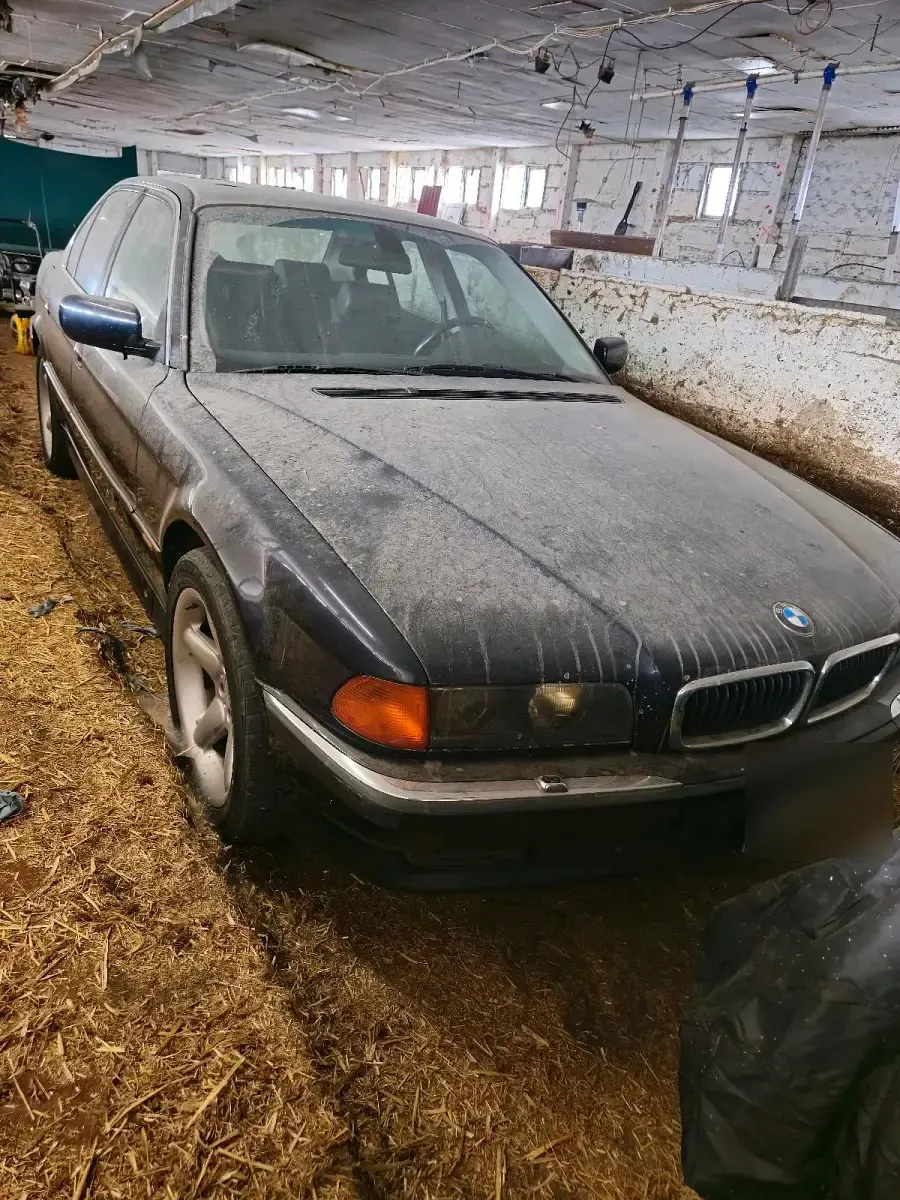Gebraucht BMW 740 286 PS (210 kW) 1998 Blau Limousine