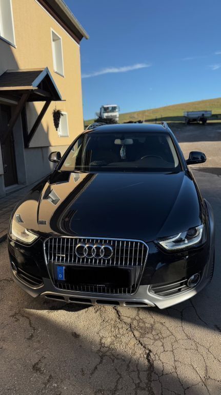 Blau Gebraucht 2012 Audi A4 Allroad Ambiente Kombi | 14.500 € (Fairer Preis) - Bild 1/4