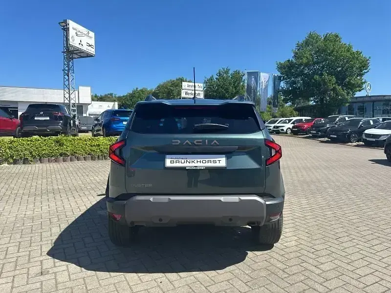 Neu Dacia Duster Extreme 122 PS (89 kW) 2026 Zedergrün SUV
