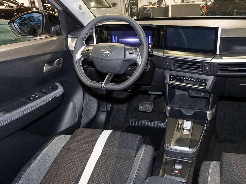 Neu Opel Frontera 145 PS (106 kW) 2026 Grün SUV