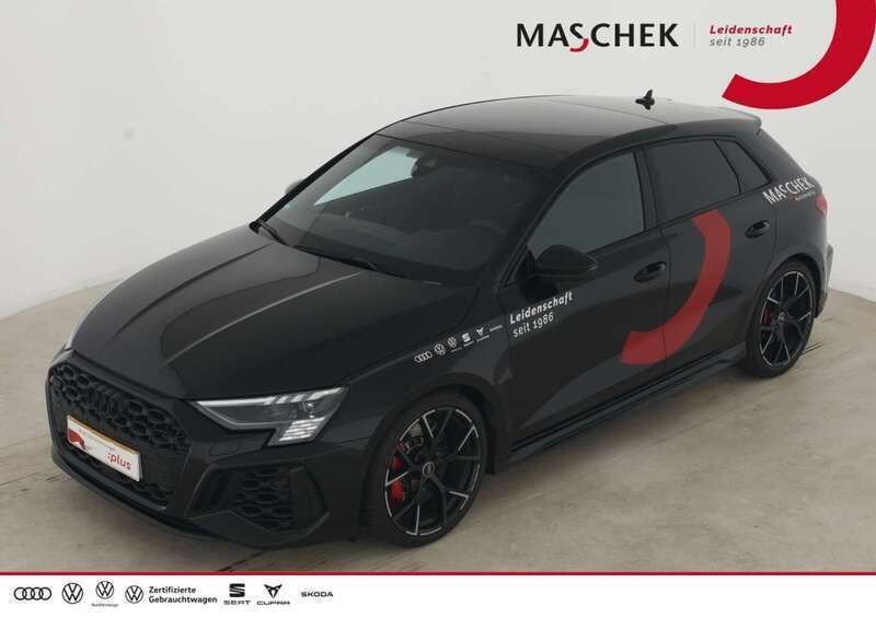 Mythosschwarz Gebraucht 2023 Audi RS3 Sportback Ambiente Kleinwagen | 54.440 € (Fairer Preis) - Bild 1/4