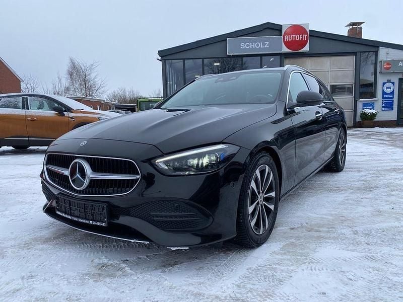 Schwarz Gebraucht 2022 Mercedes C300 Avantgarde Kombi | 28.500 € (Superpreis) - Bild 1/4