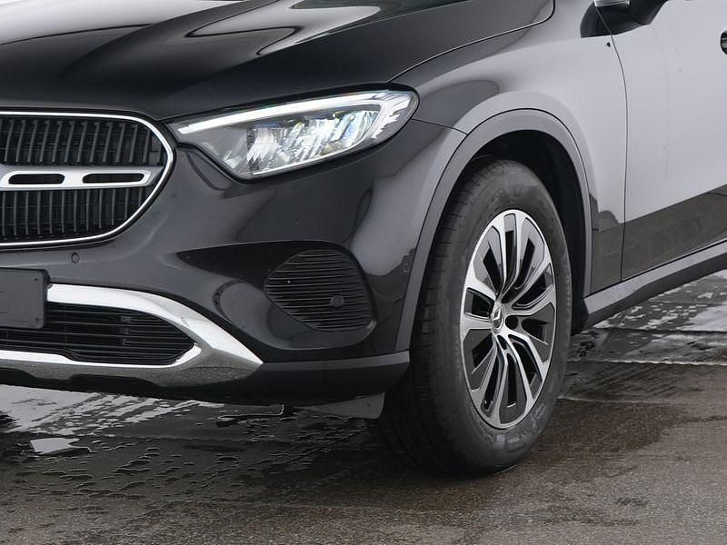 Gebraucht Mercedes GLC220 Advanced Plus 197 PS (144 kW) 2024 Obsidianschwarzmetallic SUV