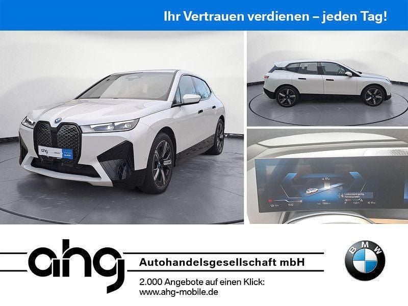 Weiß Gebraucht 2023 BMW iX Sport Line SUV | 46.360 € (Superpreis) - Bild 1/3