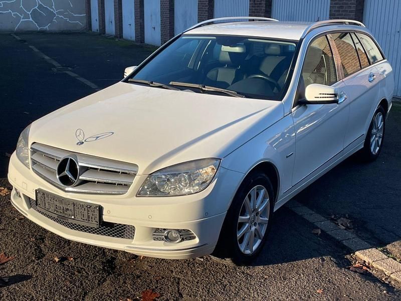 Weiß Gebraucht 2009 Mercedes C180 Kombi | 5.750 € (Fairer Preis) - Bild 1/4