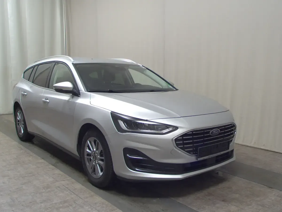 Gebraucht Ford Focus Titanium X 116 PS (85 kW) 2024 Silber