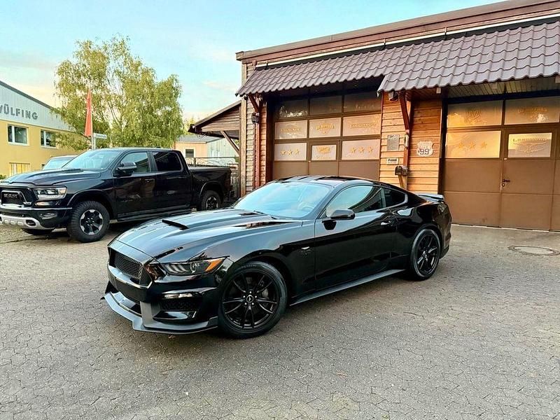 Gebraucht Ford V8 Premium 431 PS (317 kW) 2017 Schwarz