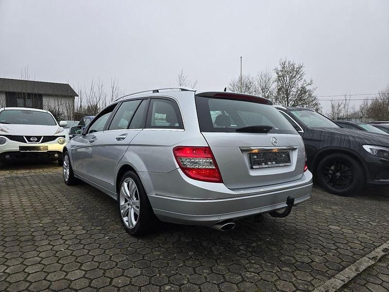 Gebraucht Mercedes C220 170 PS (125 kW) 2011 Silber Kombi