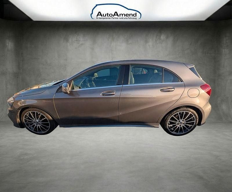 Gebraucht Mercedes A200 Business 156 PS (114 kW) 2018 Mountaingrau  met. Limousine