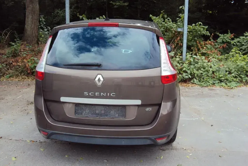 Gebraucht Renault Scénic III Luxe 150 PS (110 kW) 2009 Braun Van / Kleinbus