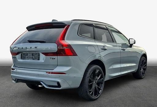 Neu Volvo XC60 Plus 350 PS (257 kW) 2025 Grau SUV