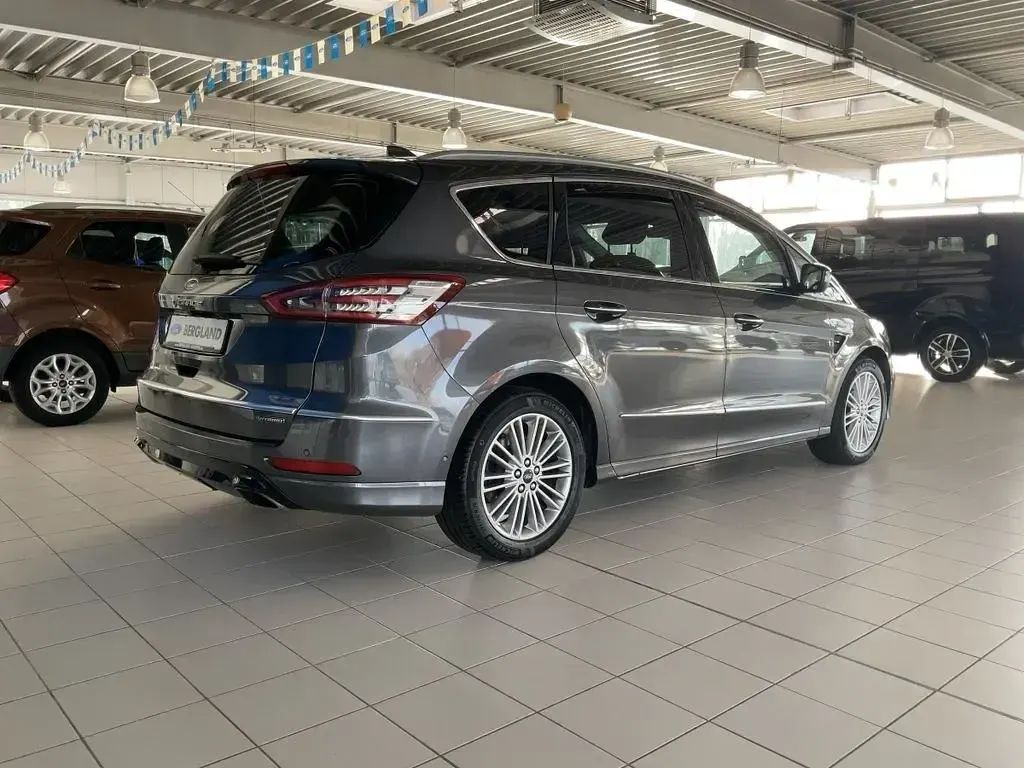 Gebraucht Ford S-MAX Vignale 150 PS (110 kW) 2022 Grau Van / Kleinbus