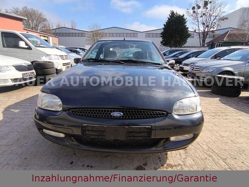 Gebraucht Ford Escort 88 PS (64 kW) 1996 Schwarz Coupé