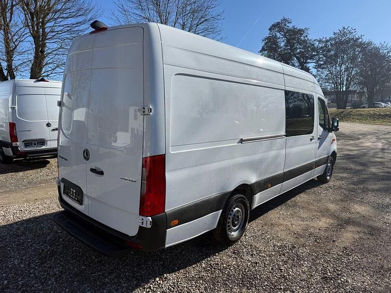 Gebraucht Mercedes Sprinter 150 PS (110 kW) 2023 Weiß Van