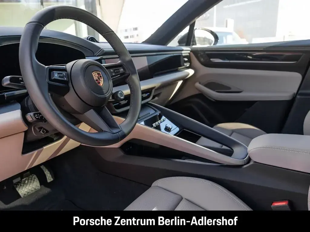 Gebraucht Porsche Macan 300 kW (408 PS) 2026 Schwarz SUV