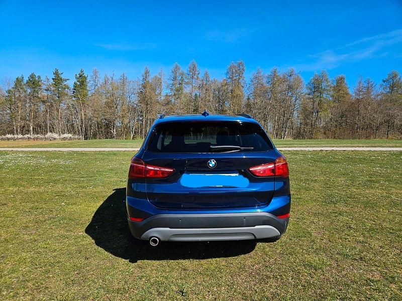 Gebraucht BMW X1 Advantage 150 PS (110 kW) 2016 Blau SUV