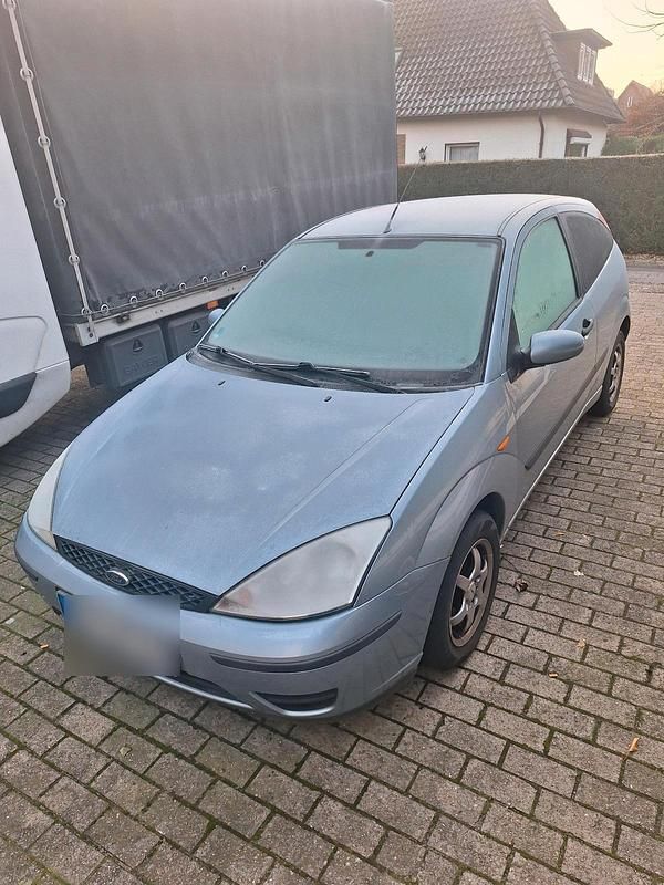 Blau Gebraucht 2004 Ford Focus Kleinwagen | 299 € (Superpreis) - Bild 1/4