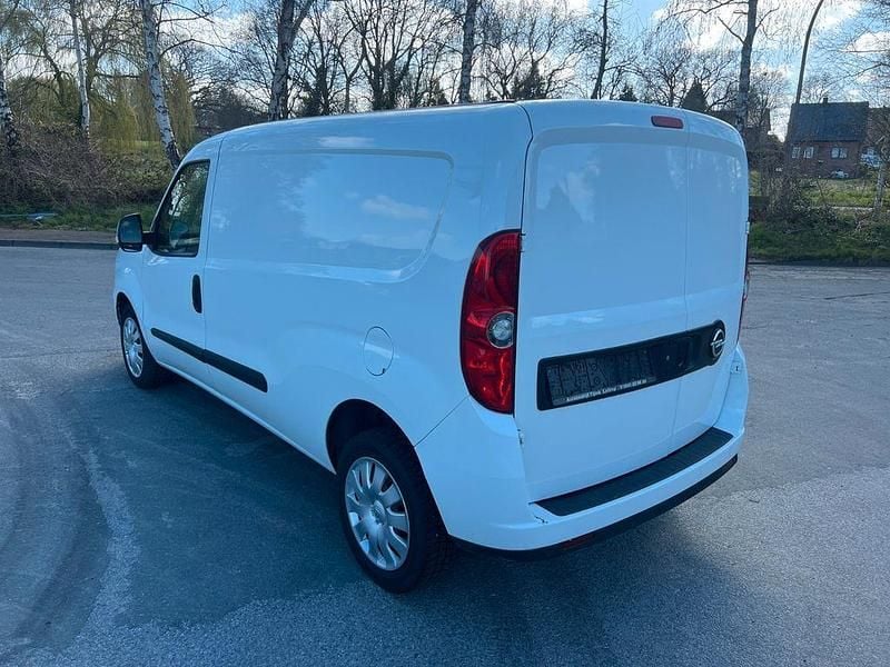 Gebraucht Opel Combo 105 PS (77 kW) 2015 Weiß Van / Kleinbus
