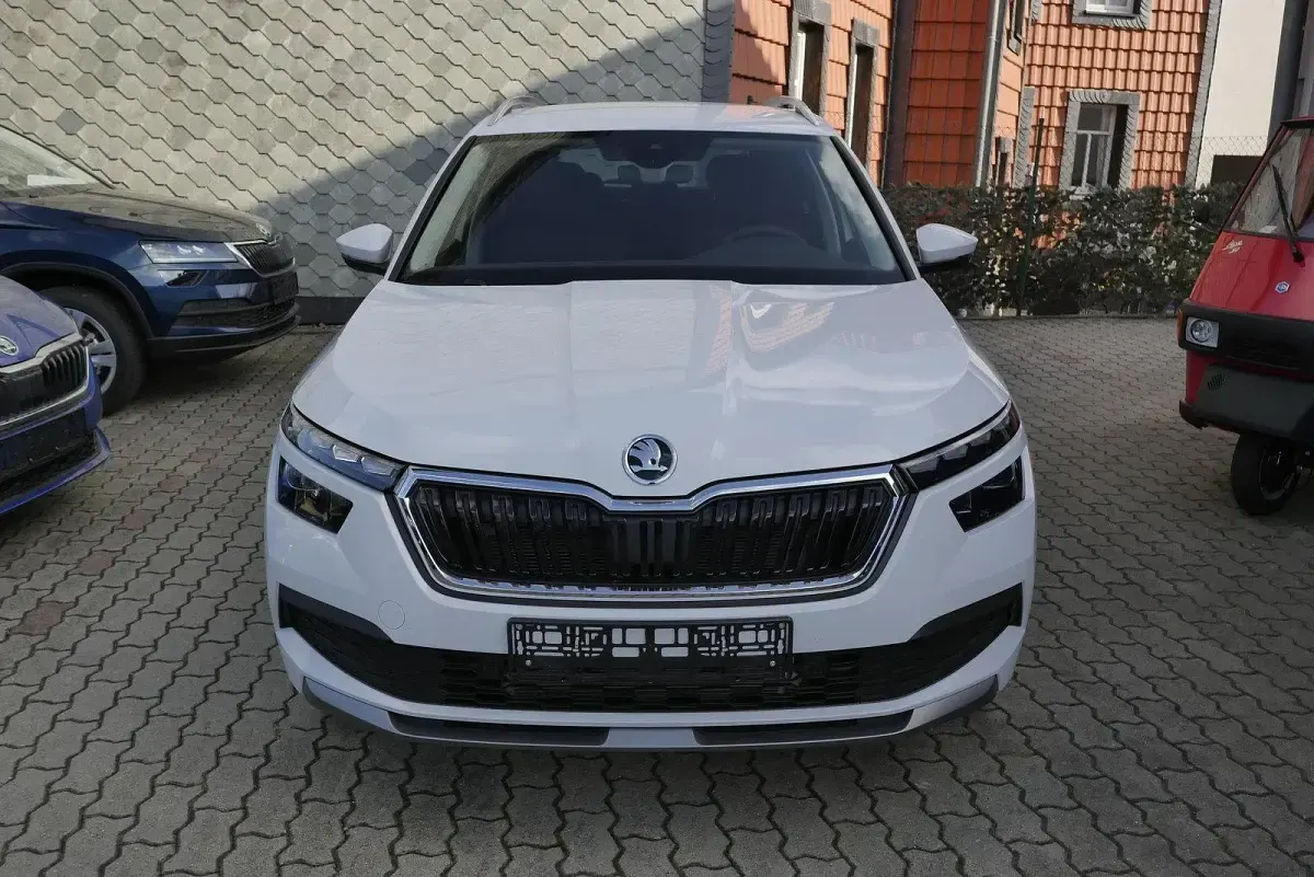 Gebraucht Skoda Kamiq Style 116 PS (85 kW) 2019 Moonweiß perleffekt SUV
