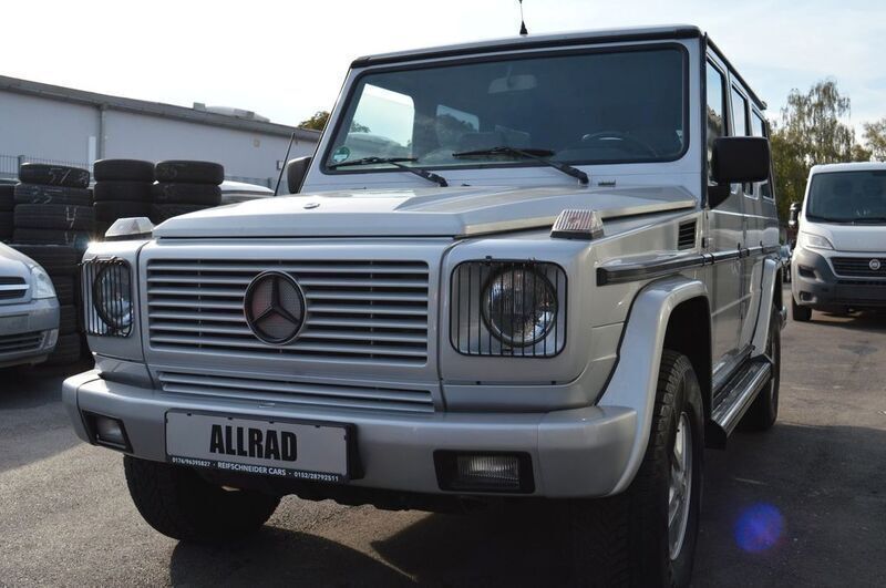 Silber metallic Gebraucht 1990 Mercedes G300 SUV | 29.900 € - Bild 1/4
