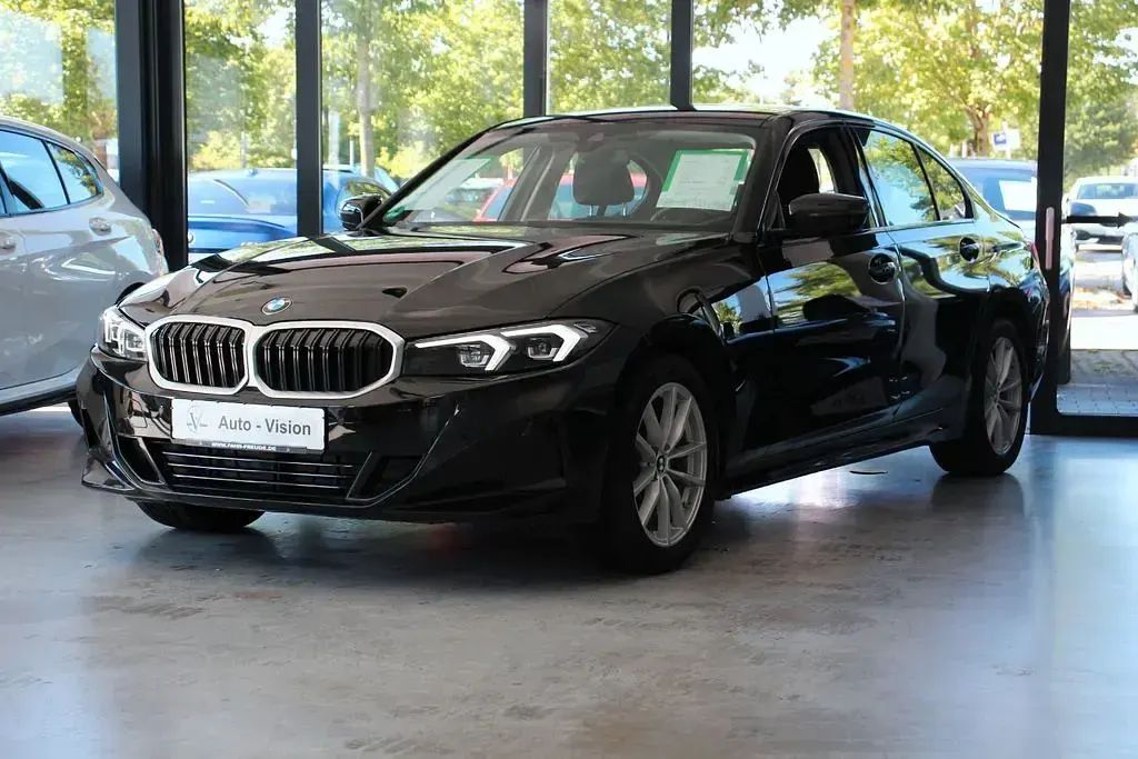 Gebraucht BMW 318 156 PS (114 kW) 2024 Schwarz Limousine