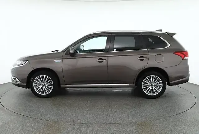 Gebraucht Mitsubishi Outlander 2019 Braun SUV