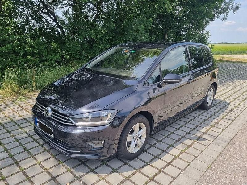 Schwarz Gebraucht 2016 VW Golf Sportsvan Allstar Van / Kleinbus | 11.500 € (Fairer Preis) - Bild 1/4