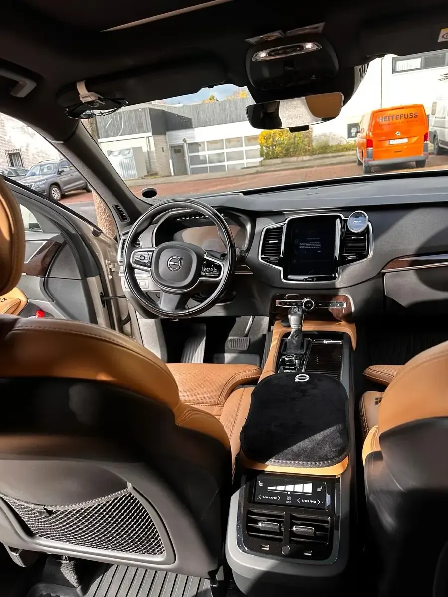 Używany Volvo XC90 190 KM (139 kW) 2017 Szary SUV