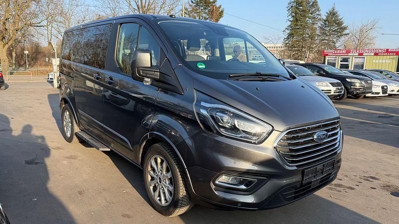 Gebraucht Ford Tourneo Custom 170 PS (125 kW) 2018 Silber Van