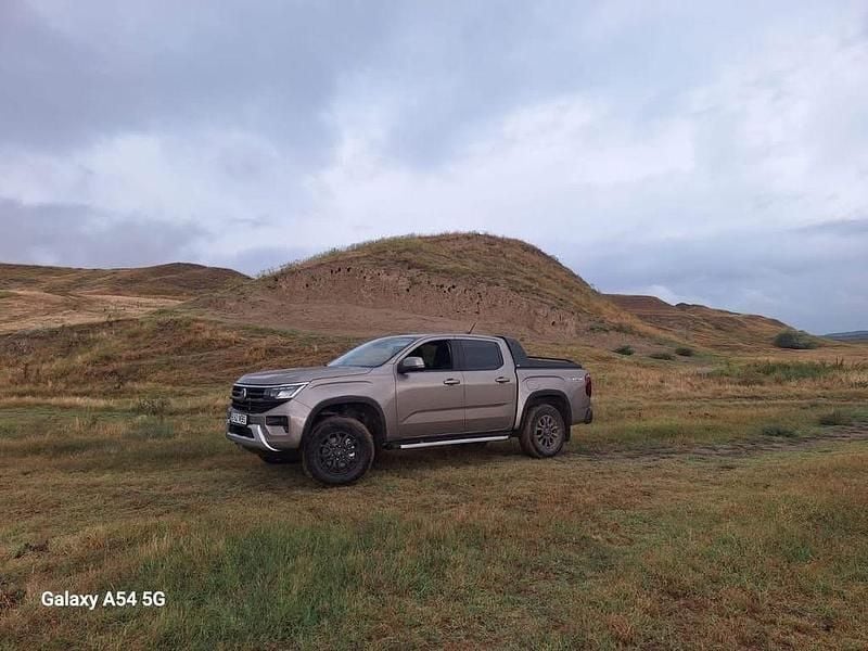 Gebraucht VW Amarok 209 PS (153 kW) 2024 Beige Pickup