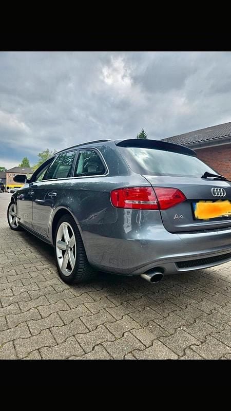 Gebraucht Audi A4 S-Line 211 PS (155 kW) 2012 Grau Kombi