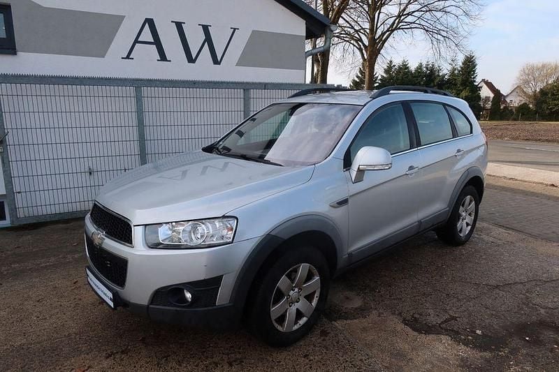 Gebraucht Chevrolet Captiva LT 167 PS (122 kW) 2012 Silber SUV