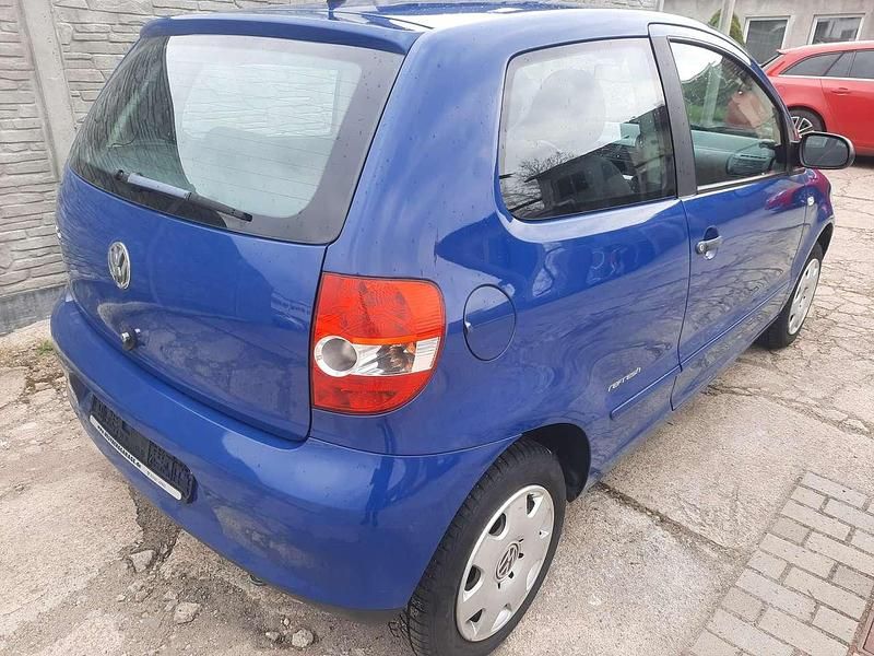 Gebraucht VW Fox Refresh 54 PS (39 kW) 2009 Blau Kleinwagen