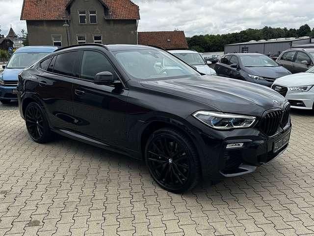 Gebraucht BMW X6 M50 Shadowline 400 PS (294 kW) 2020 Schwarz metallic SUV