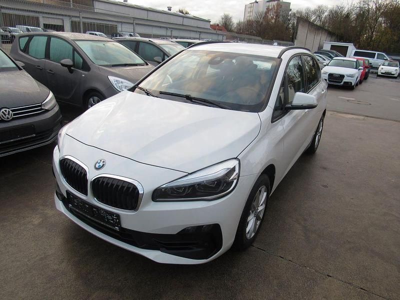 Gebraucht BMW 218 Advantage 140 PS (102 kW) 2018 Weiß Kombi