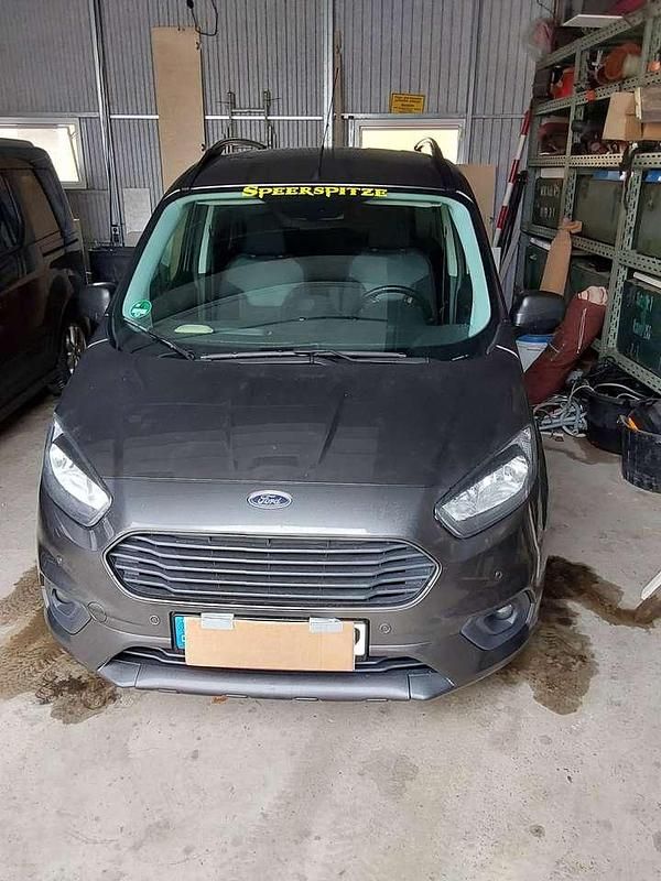 Gebraucht Ford Tourneo Courier S 101 PS (74 kW) 2021 Van / Kleinbus
