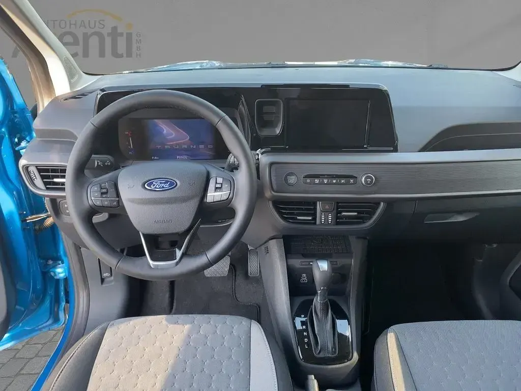 Neu Ford Tourneo Courier Titanium 125 PS (91 kW) 2026 Blau Van / Kleinbus