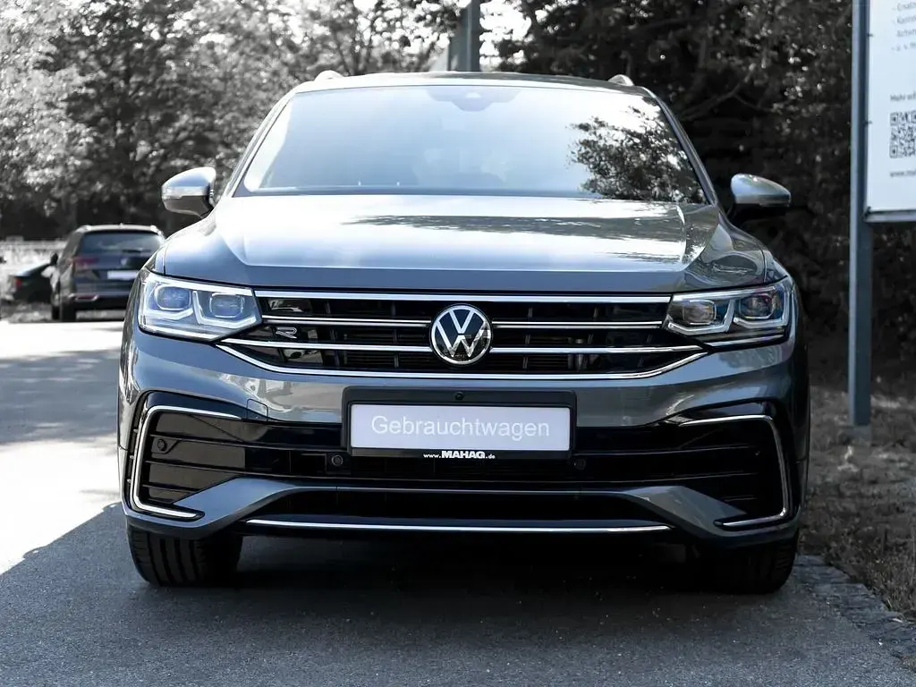Gebraucht VW Tiguan Allspace IQ Drive 190 PS (139 kW) 2023 Grau SUV
