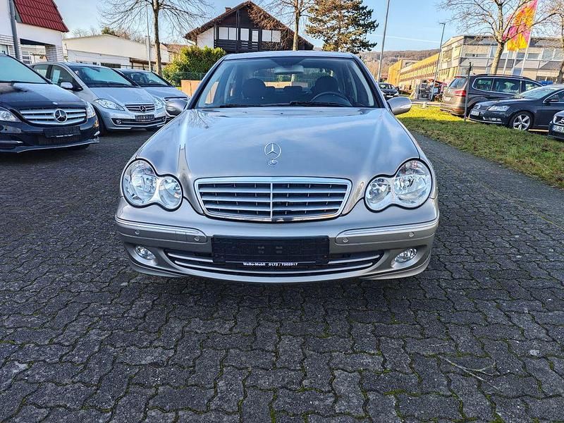 Gebraucht Mercedes C180 Elegance 143 PS (105 kW) 2005 Cubanit (metallic) Limousine
