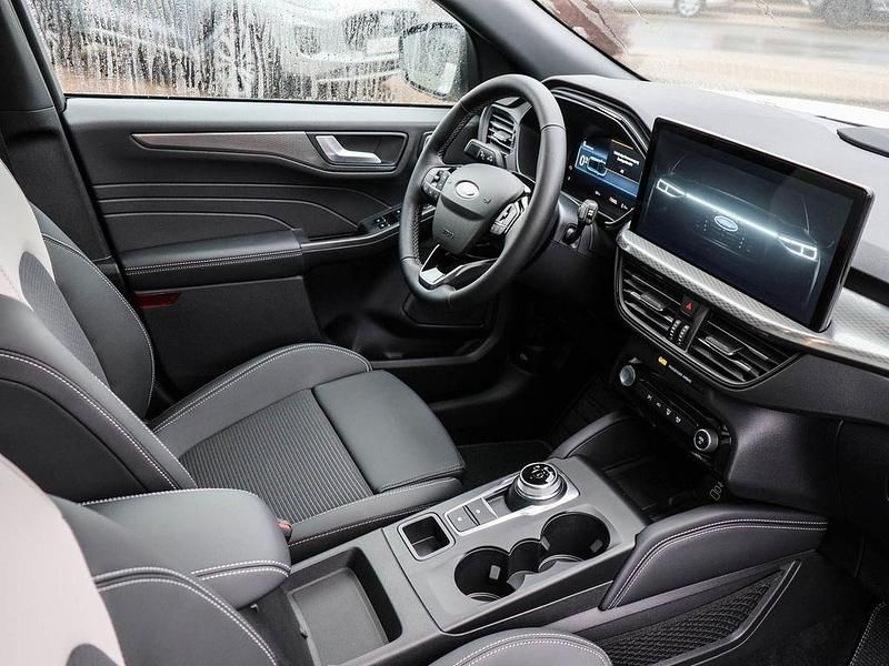 Neu Ford Kuga 151 PS (111 kW) 2026 Weiss SUV