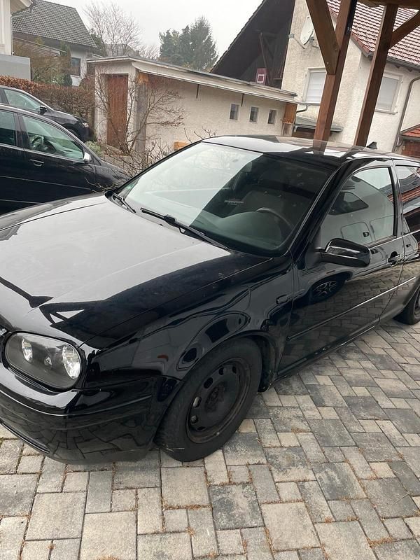 Gebraucht VW Golf IV 150 PS (110 kW) 2000 Schwarz Kleinwagen