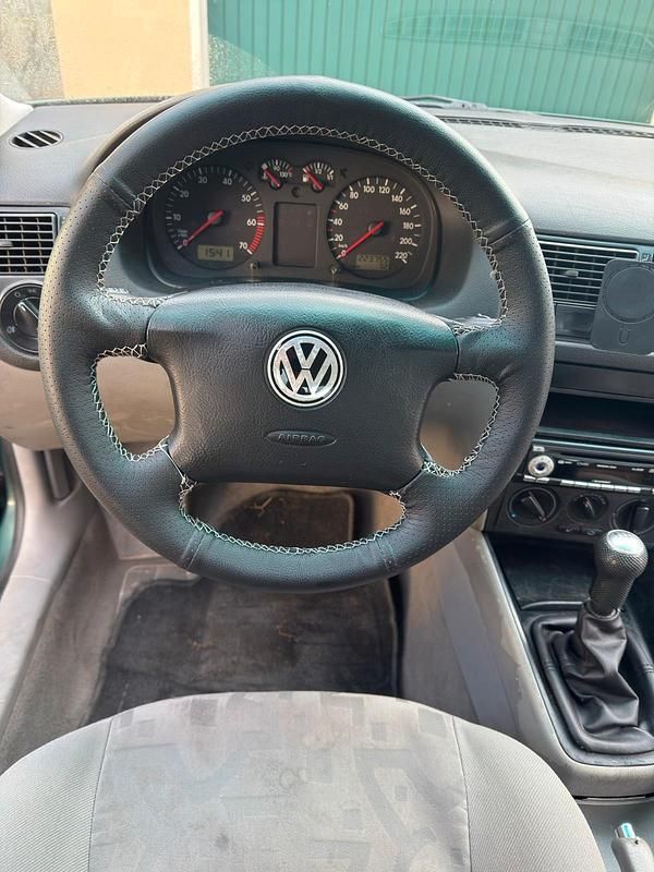 Gebraucht VW Golf IV 75 PS (55 kW) 1999 Grün Kleinwagen