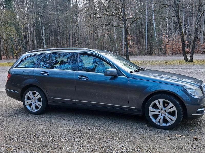 Gebraucht Mercedes C220 170 PS (125 kW) 2011 Grau Kombi