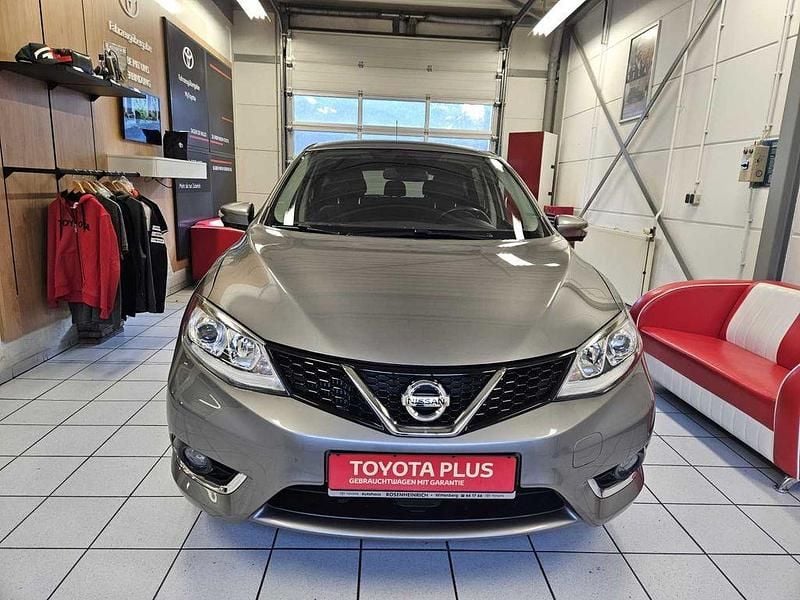 Grau Gebraucht 2018 Nissan Pulsar Tekna Limousine | 11.990 € (Fairer Preis) - Bild 1/4
